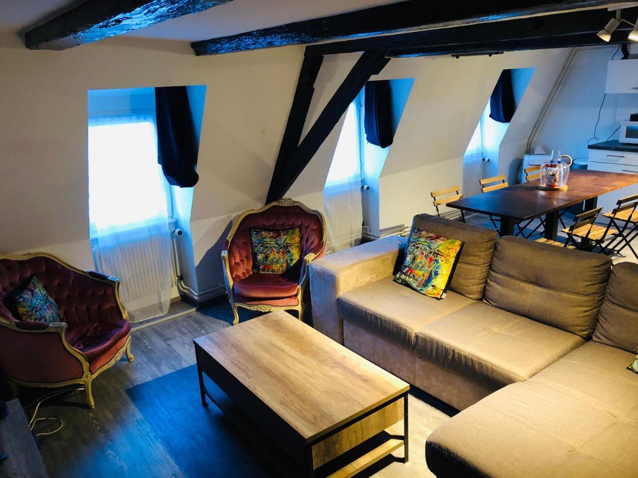 Les Appartements D'Alicia 오베르네 외부 사진