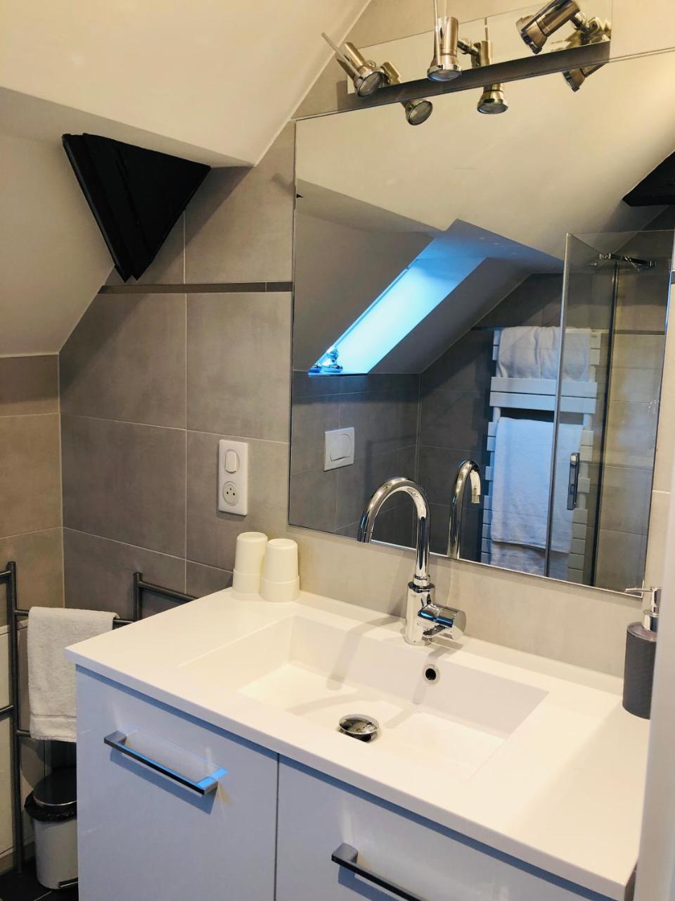 Les Appartements D'Alicia 오베르네 외부 사진